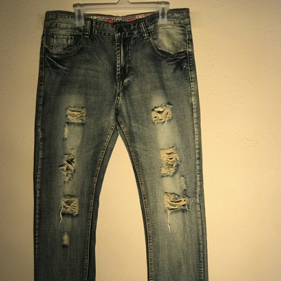 Nitagut Ripped Designer Jeans - Picture 2 of 4
